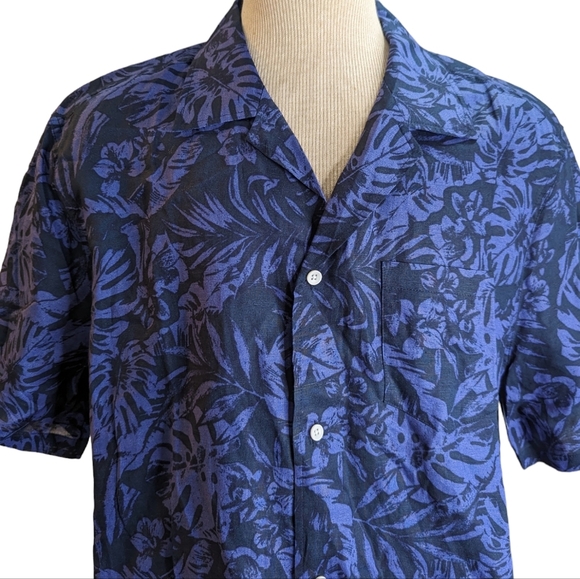 NWOT...Unison Short Sleeve Patch Pocket Shirt with Camp Collar....Size XL - Picture 2 of 7